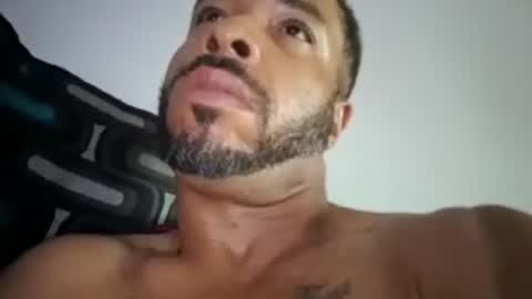 yoursexydaddy8181 online show from July 30, 2:51 pm
