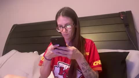 yourstrulylivy online show from January 19, 12:59 am