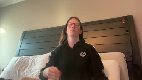 yourstrulylivy online show from February 23, 2:46 pm