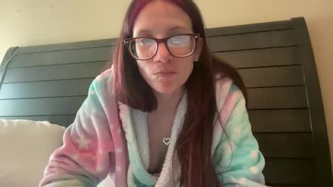 yourstrulylivy online show from March 7, 4:11 pm