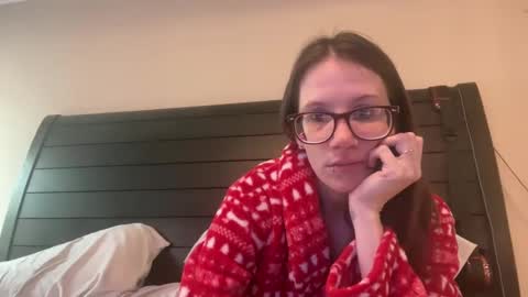 yourstrulylivy online show from February 10, 2:59 pm