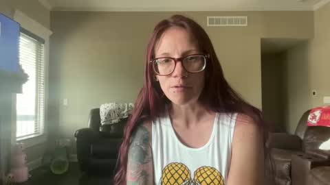 yourstrulylivy online show from September 16, 5:16 pm