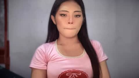yoursweetgirl_crissie online show from June 18, 9:31 pm