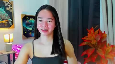 yourtinybunny online show from December 5, 6:23 am