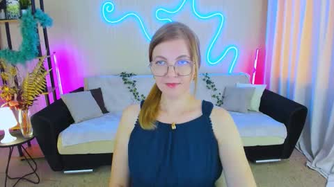 Alice online show from October 4, 12:36 pm