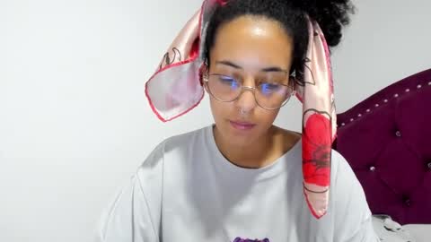 elizabeth  ju   online show from March 6, 12:32 am