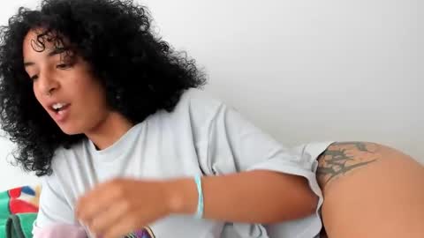 elizabeth  ju   online show from February 17, 5:23 pm