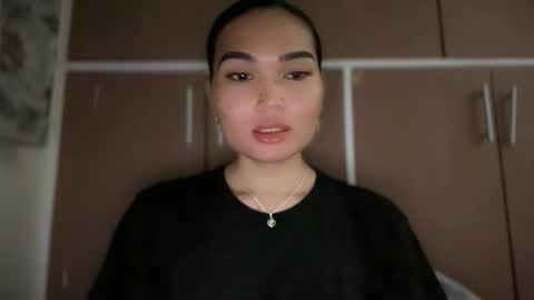 yrdrmgrl_jennie26 online show from November 30, 7:32 pm