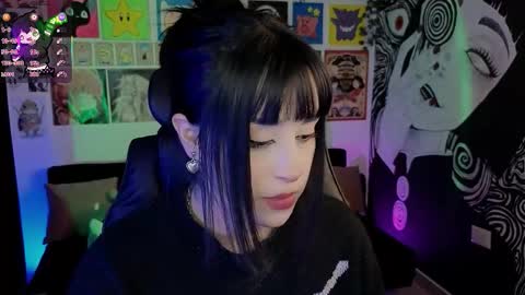    rawr   Anne Independent model      online show from September 28, 12:19 am