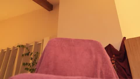 yulla dao online show from November 20, 7:11 pm