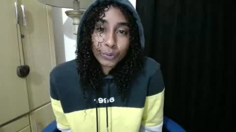 yumchocolate777 online show from March 20, 7:13 am