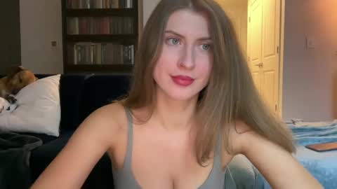 yumiandwolf online show from March 1, 4:37 am