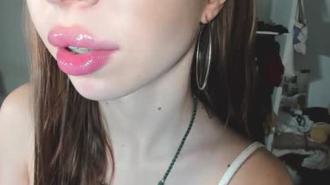 Snapshot of yumm__ chatting on December 19, 1:18 pm Im away next stream September 10 at 1400 Moscow time online show from December 19, 1:18 pm