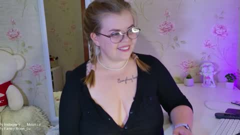 Polly online show from October 12, 12:42 pm