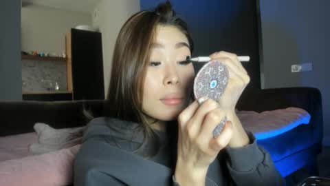 Snapshot of yummi_kim chatting on February 27, 9:50 am Yumi online show from February 27, 9:50 am