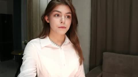 yummy_chica online show from October 29, 2:19 pm