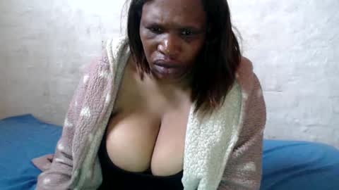 yummytittsxx online show from September 28, 5:27 am