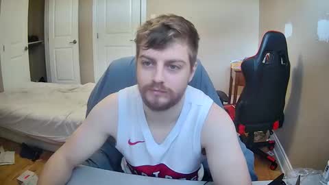 yungfalc online show from October 22, 8:32 pm