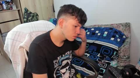 yurii_moody online show from March 23, 5:18 pm