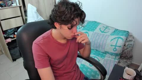 yurii_moody online show from March 15, 1:47 pm