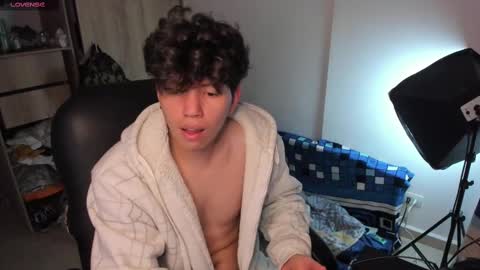 yurii_moody online show from September 28, 5:27 am