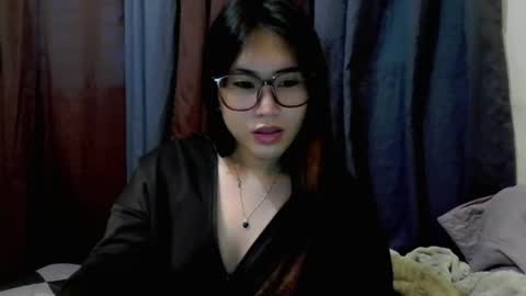 yuriyumixx_xoxo online show from June 28, 9:11 pm