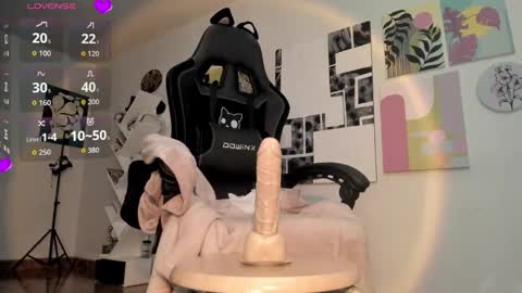 paola online show from November 24, 11:14 pm