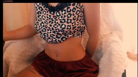 yzza_suave online show from July 10, 8:19 am
