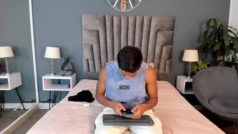 zac online show from November 3, 3:29 am