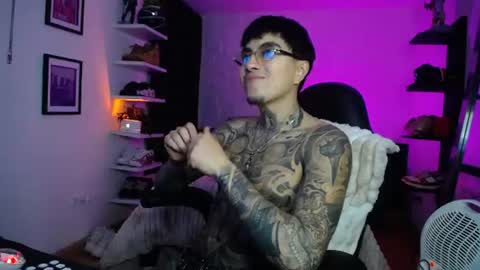 zac_muller1 online show from July 23, 6:11 am