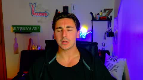 Zach Rhyder online show from July 8, 1:09 am