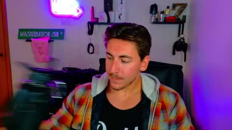 Snapshot of zach_rhyder chatting on September 13, 3:47 pm Zach Rhyder online show from September 13, 3:47 pm