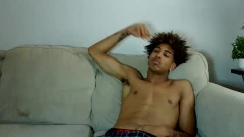 zachbrownn online show from November 20, 6:23 am