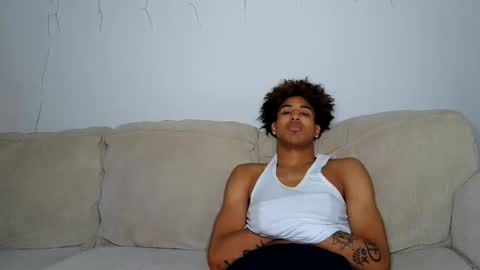 zachbrownn online show from October 31, 5:30 am