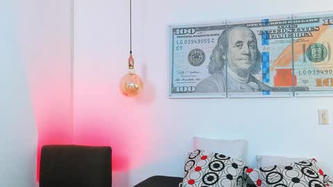 zachpri20 online show from December 24, 1:17 pm