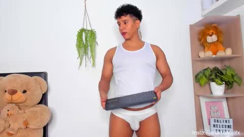 zack online show from February 16, 11:36 pm