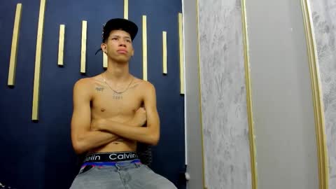 Snapshot of zack_horny19 chatting on September 22, 11:58 am Zack online show from September 22, 11:58 am
