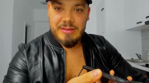 Snapshot of zackconnorsx chatting on October 6, 7:10 pm Zack online show from October 6, 7:10 pm
