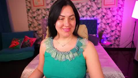 Zafiramoonn online show from April 16, 12:49 pm