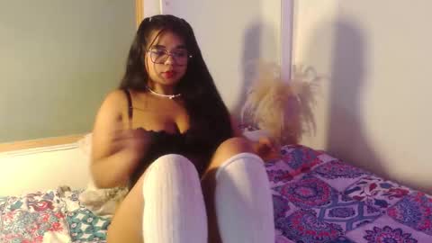 zafiro_evans online show from December 17, 10:16 pm