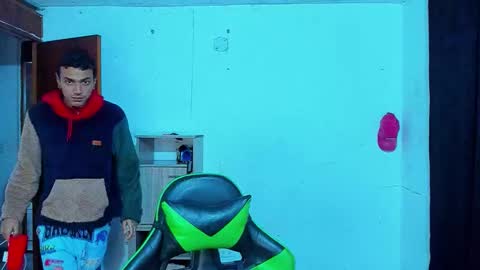 BiG Zafiro online show from March 7, 11:54 am