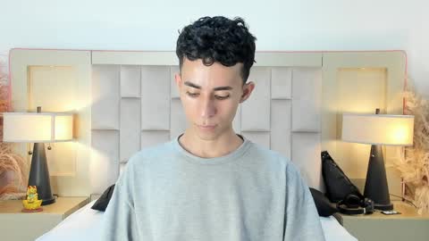 zahir_ashar online show from March 31, 12:11 am