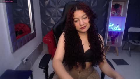 Zahira  online show from November 15, 6:42 pm