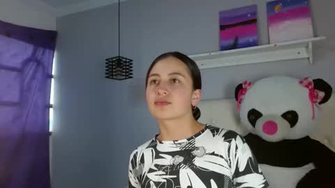 Zaida online show from November 6, 2:31 pm