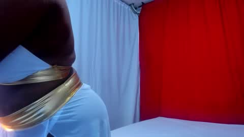 Zaira online show from October 31, 9:48 pm