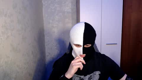 zaki online show from February 15, 1:43 pm