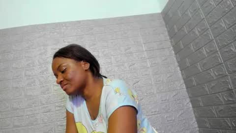 Zamara   online show from December 20, 2:29 am