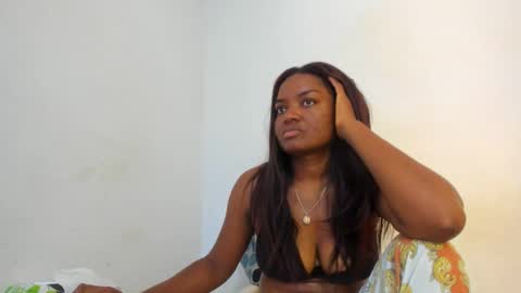 Zamara   online show from February 26, 3:21 pm