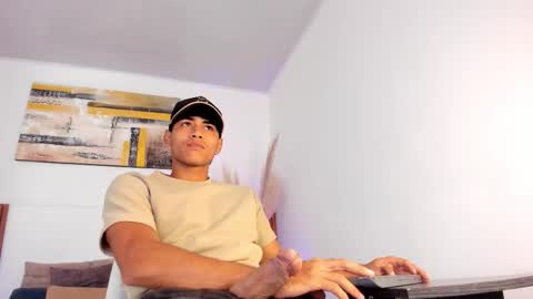 Zander online show from February 19, 1:43 pm