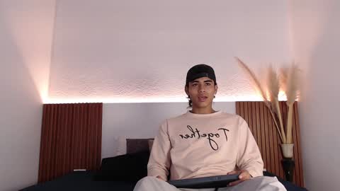 Zander online show from January 17, 1:56 pm